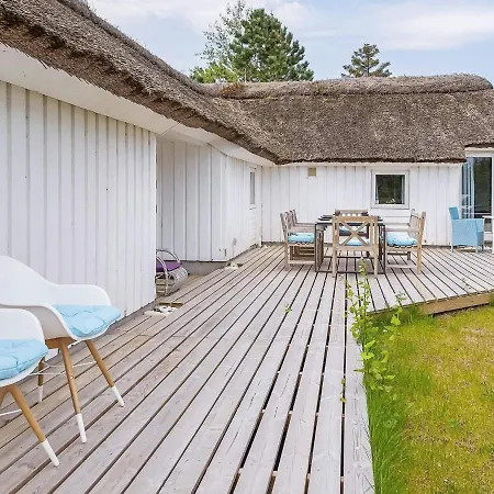 펜션 10 Person In Fjerritslev-by Traum