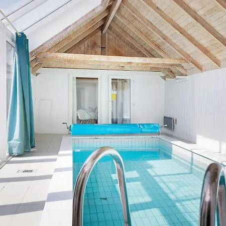 10 Person In Fjerritslev-by Traum 피에리트슬레브